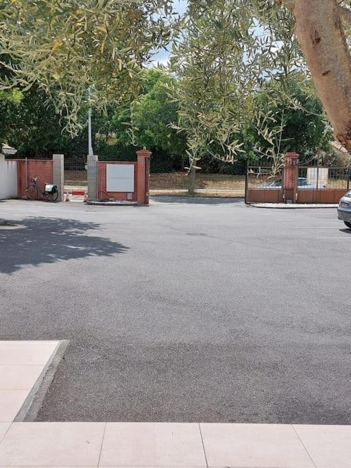 T3 Climatise, Parking Et Jardin Quartier Des Marots A Colomiers Apartment Exterior photo